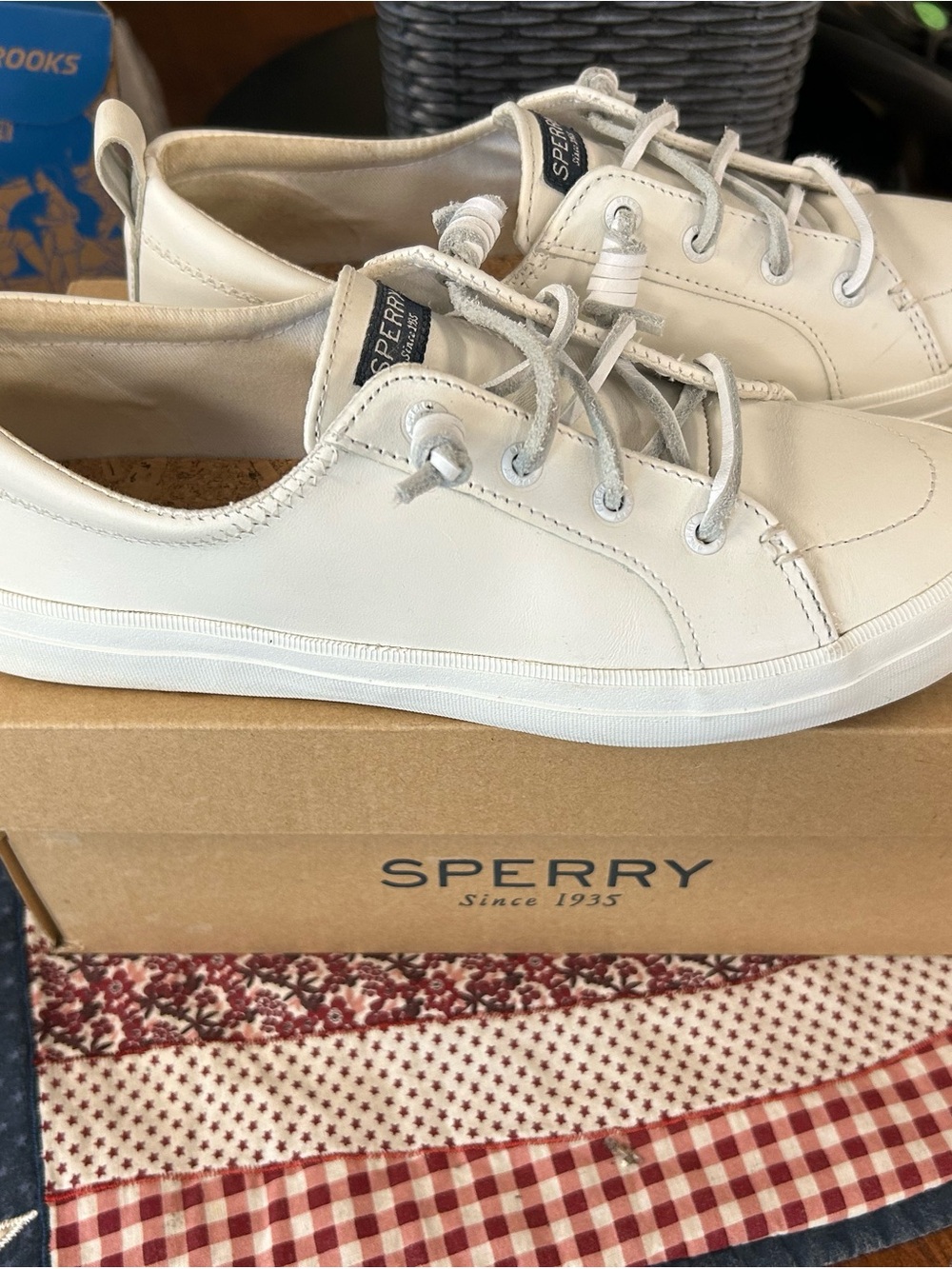 Sperry White Leather Lace-Up Sneakers 👟🤍
